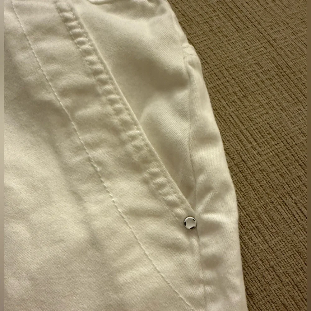 A loves A white cotton mini skirt. Size 28.